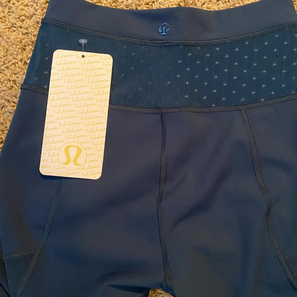 Lululemon Wunder Under tight with mesh. Worn twice. - Picture 6 of 7